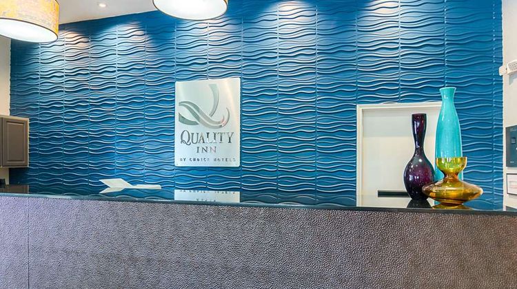 Quality Inn Carthage Lobby