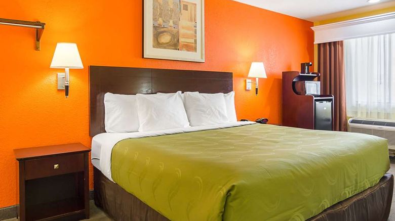 <b>Quality Inn Carthage Room</b>. Images powered by <a href="https://iceportal.shijigroup.com/" title="IcePortal" target="_blank">IcePortal</a>.