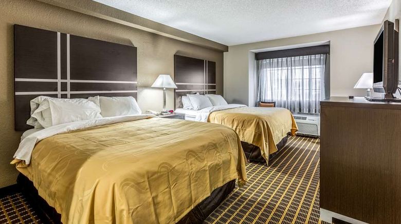 <b>Quality Inn & Suites Room</b>. Images powered by <a href="https://iceportal.shijigroup.com/" title="IcePortal" target="_blank">IcePortal</a>.