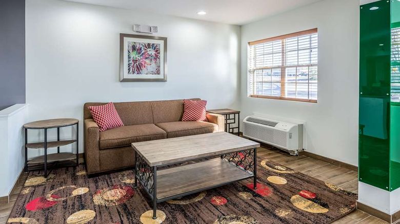 <b>Quality Inn & Suites Lobby</b>. Images powered by <a href="https://iceportal.shijigroup.com/" title="IcePortal" target="_blank">IcePortal</a>.