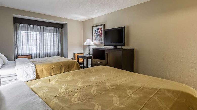 <b>Quality Inn & Suites Room</b>. Images powered by <a href="https://iceportal.shijigroup.com/" title="IcePortal" target="_blank">IcePortal</a>.
