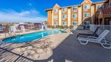 Quality Inn & Suites Pool