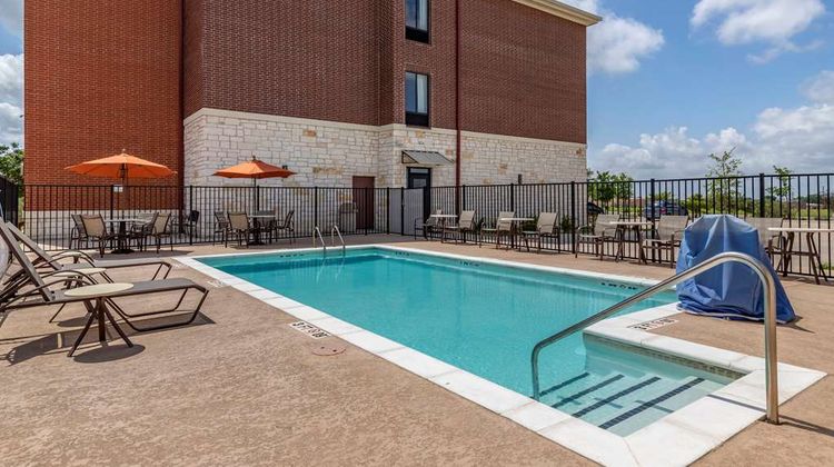 Comfort Suites Kyle Pool