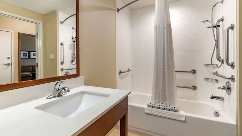 <b>Comfort Suites Kyle Suite</b>. Images powered by <a href="https://iceportal.shijigroup.com/" title="IcePortal" target="_blank">IcePortal</a>.