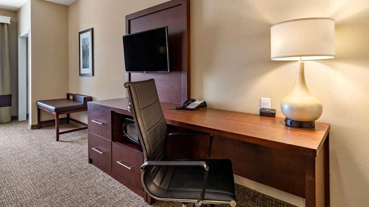 Comfort Suites Kyle Suite
