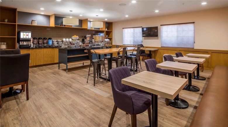 <b>Comfort Suites El Paso Airport Restaurant</b>. Images powered by <a href="https://iceportal.shijigroup.com/" title="IcePortal" target="_blank">IcePortal</a>.
