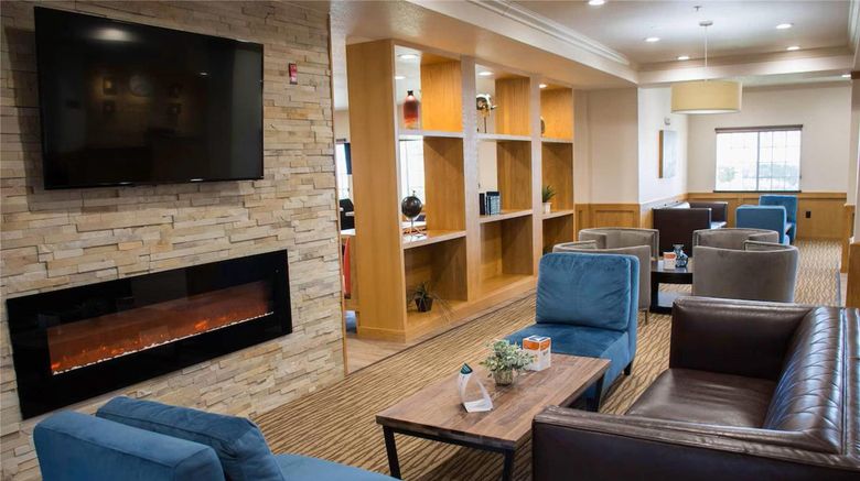 <b>Comfort Suites El Paso Airport Lobby</b>. Images powered by <a href="https://iceportal.shijigroup.com/" title="IcePortal" target="_blank">IcePortal</a>.
