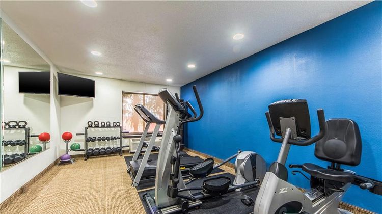 Comfort Inn North Dallas Health