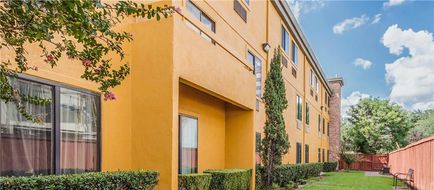 Comfort Inn North Dallas Exterior