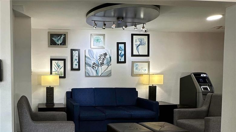 <b>Comfort Inn North Dallas Lobby</b>. Images powered by <a href="https://iceportal.shijigroup.com/" title="IcePortal" target="_blank">IcePortal</a>.