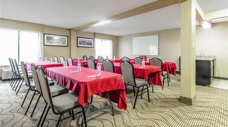 <b>Comfort Inn North Dallas Meeting</b>. Images powered by <a href="https://iceportal.shijigroup.com/" title="IcePortal" target="_blank">IcePortal</a>.