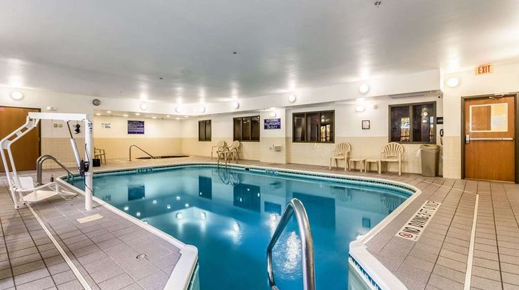 Quality Inn & Suites, Texas City Pool