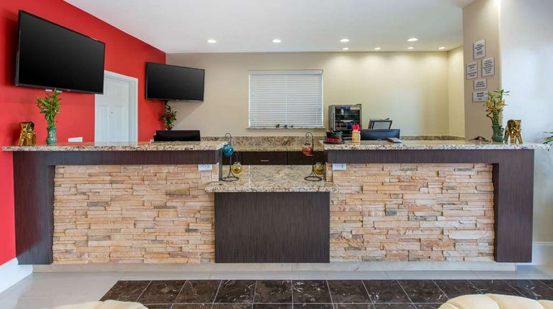 <b>Econo Lodge Inn & Suites Lobby</b>. Images powered by <a href="https://iceportal.shijigroup.com/" title="IcePortal" target="_blank">IcePortal</a>.