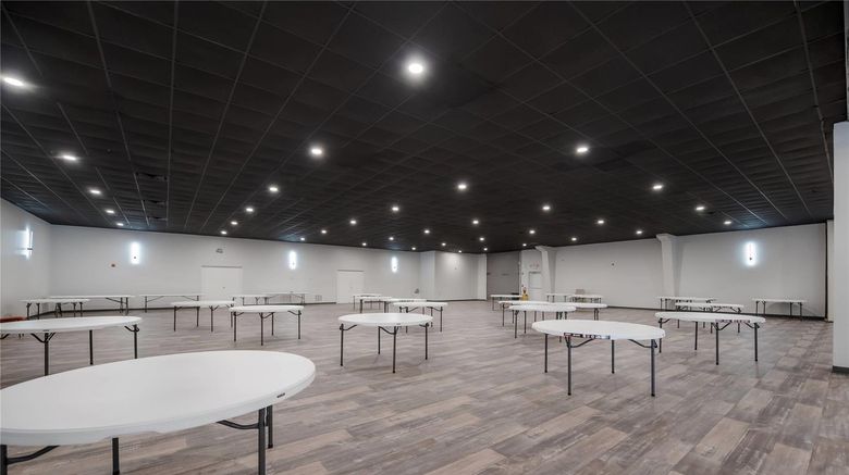 <b>Clarion Pointe Marshall Meeting</b>. Images powered by <a href="https://iceportal.shijigroup.com/" title="IcePortal" target="_blank">IcePortal</a>.