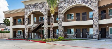Econo Lodge Inn & Suites Exterior