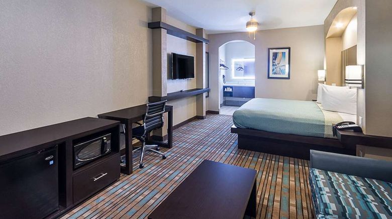 <b>Econo Lodge Inn & Suites Room</b>. Images powered by <a href="https://iceportal.shijigroup.com/" title="IcePortal" target="_blank">IcePortal</a>.