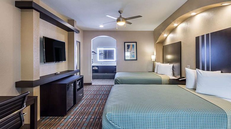 <b>Econo Lodge Inn & Suites Room</b>. Images powered by <a href="https://iceportal.shijigroup.com/" title="IcePortal" target="_blank">IcePortal</a>.