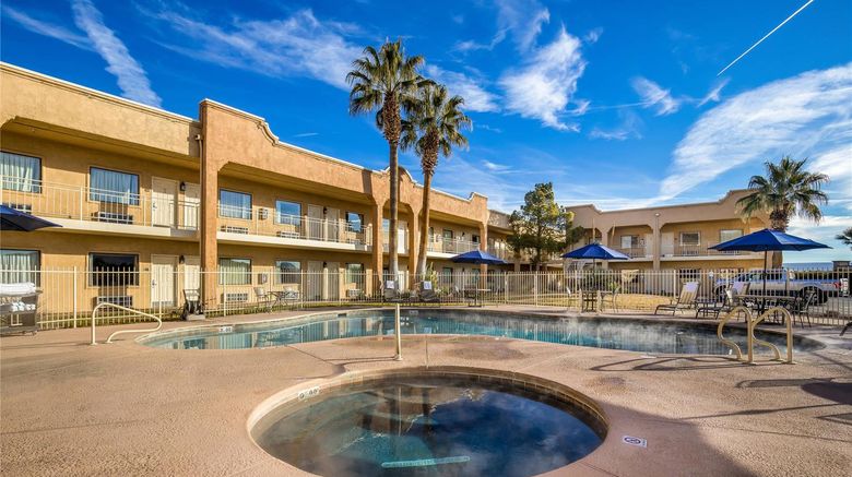 <b>Clarion Suites St George Pool</b>. Images powered by <a href="https://iceportal.shijigroup.com/" title="IcePortal" target="_blank">IcePortal</a>.
