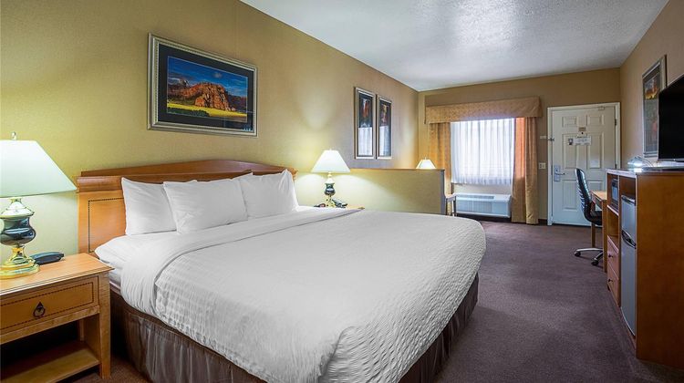 Clarion Suites St George Room