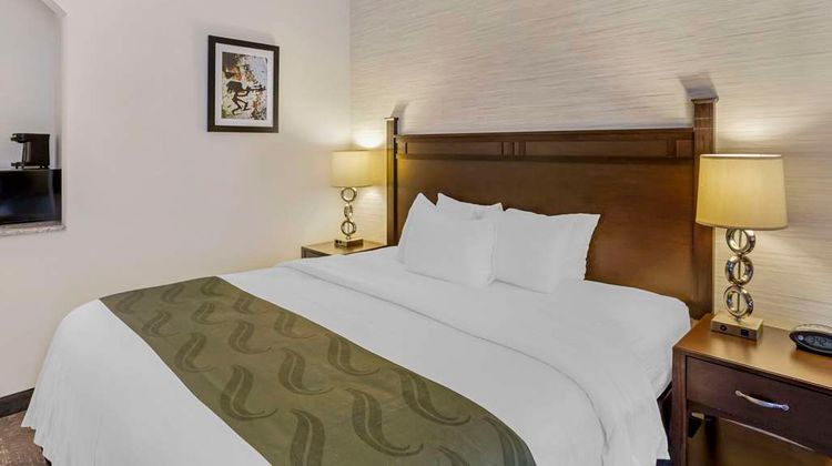 Quality Suites Suite
