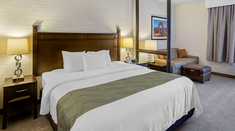 Quality Suites Suite