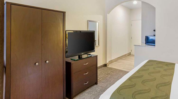 Quality Suites Suite