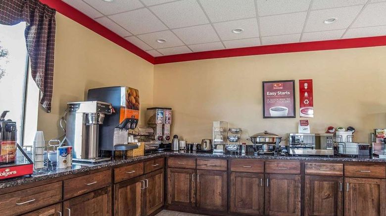<b>Econo Lodge Restaurant</b>. Images powered by <a href="https://iceportal.shijigroup.com/" title="IcePortal" target="_blank">IcePortal</a>.