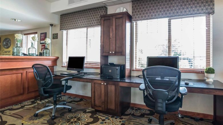 <b>Comfort Suites Airport Other</b>. Images powered by <a href="https://iceportal.shijigroup.com/" title="IcePortal" target="_blank">IcePortal</a>.