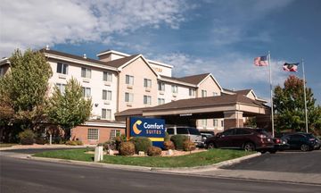 Comfort Suites Airport