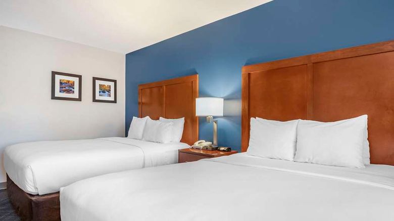 <b>Comfort Inn Room</b>. Images powered by <a href="https://iceportal.shijigroup.com/" title="IcePortal" target="_blank">IcePortal</a>.