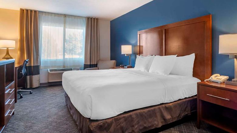 <b>Comfort Inn Room</b>. Images powered by <a href="https://iceportal.shijigroup.com/" title="IcePortal" target="_blank">IcePortal</a>.