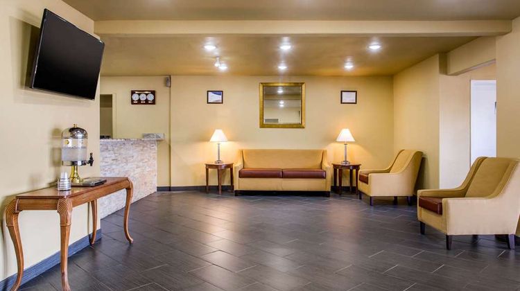 Quality Inn Stateline Lobby