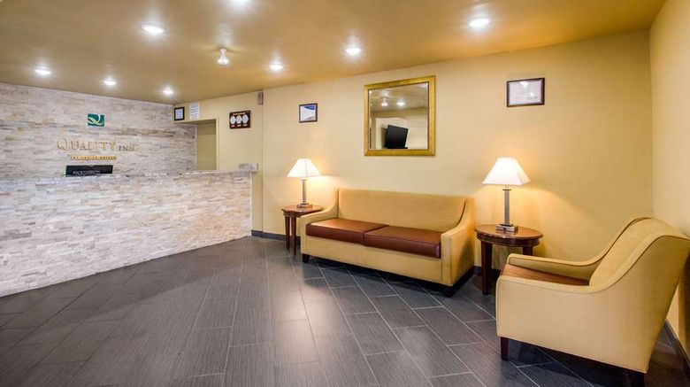 <b>Quality Inn Stateline Lobby</b>. Images powered by <a href="https://iceportal.shijigroup.com/" title="IcePortal" target="_blank">IcePortal</a>.