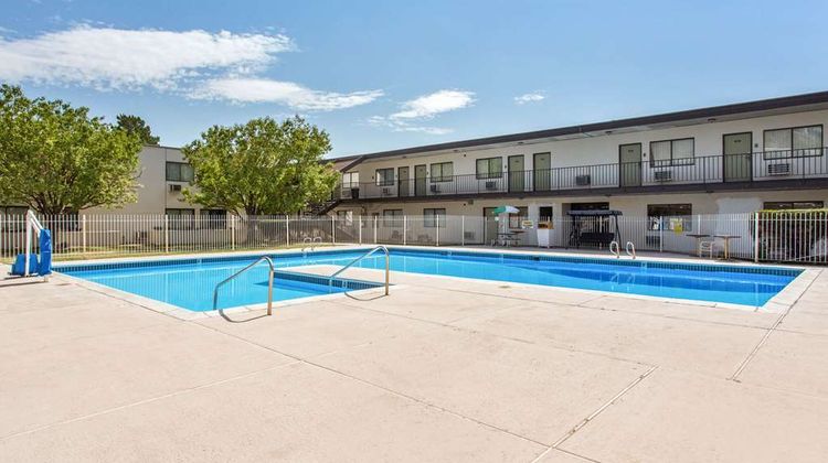 Quality Inn Stateline Pool