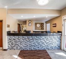 Comfort Inn & Suites Lobby