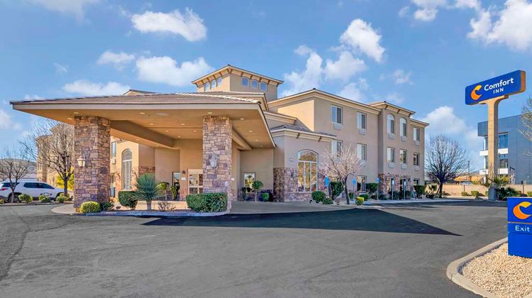 Comfort Inn Exterior