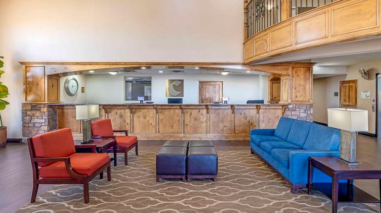 <b>Comfort Inn At Convention Center Lobby</b>. Images powered by <a href="https://iceportal.shijigroup.com/" title="IcePortal" target="_blank">IcePortal</a>.