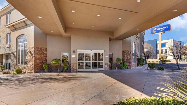 <b>Comfort Inn At Convention Center Exterior</b>. Images powered by <a href="https://iceportal.shijigroup.com/" title="IcePortal" target="_blank">IcePortal</a>.