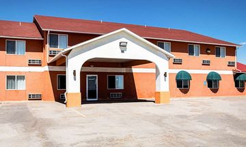 Rodeway Inn and Suites Monticello