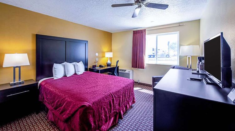 Rodeway Inn and Suites Monticello Room