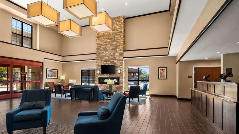 <b>Comfort Suites Kanab Lobby</b>. Images powered by <a href="https://iceportal.shijigroup.com/" title="IcePortal" target="_blank">IcePortal</a>.