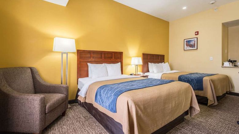 <b>Comfort Inn and Suites Cedar City South Room</b>. Images powered by <a href="https://iceportal.shijigroup.com/" title="IcePortal" target="_blank">IcePortal</a>.