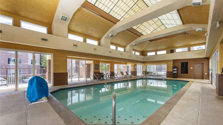 <b>Comfort Inn & Suites Pool</b>. Images powered by <a href="https://iceportal.shijigroup.com/" title="IcePortal" target="_blank">IcePortal</a>.