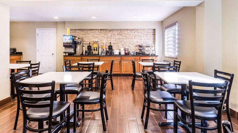 <b>Quality Inn Salt Lake City Restaurant</b>. Images powered by <a href="https://iceportal.shijigroup.com/" title="IcePortal" target="_blank">IcePortal</a>.