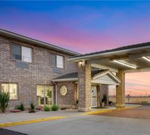 Quality Inn & Suites Fillmore I-15 Exterior