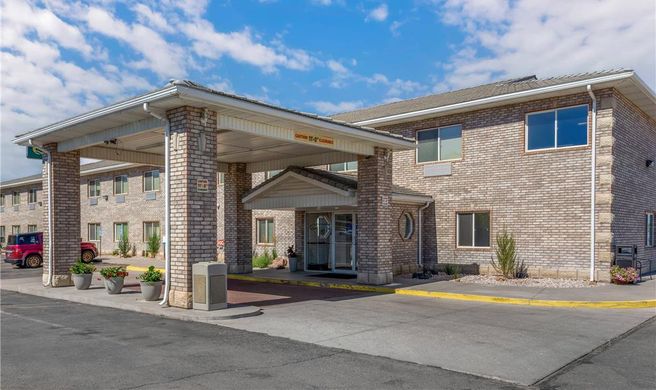 Quality Inn & Suites Fillmore I-15 Exterior