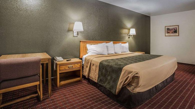 <b>Rodeway Inn Room</b>. Images powered by <a href="https://iceportal.shijigroup.com/" title="IcePortal" target="_blank">IcePortal</a>.