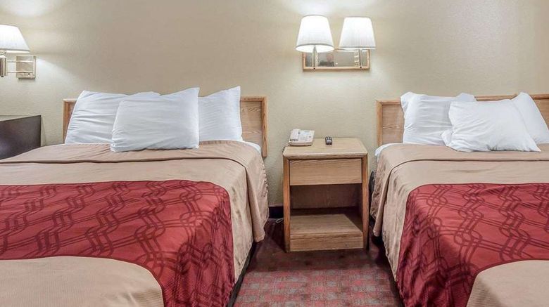<b>Rodeway Inn Room</b>. Images powered by <a href="https://iceportal.shijigroup.com/" title="IcePortal" target="_blank">IcePortal</a>.