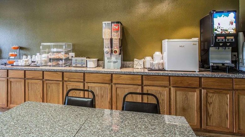 <b>Rodeway Inn Restaurant</b>. Images powered by <a href="https://iceportal.shijigroup.com/" title="IcePortal" target="_blank">IcePortal</a>.