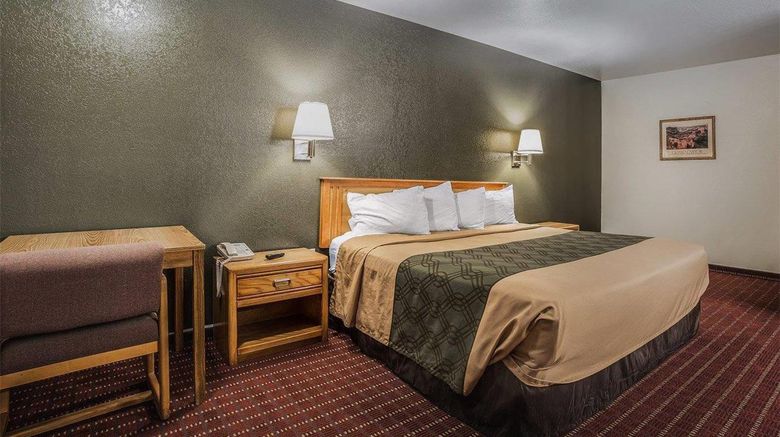 <b>Rodeway Inn Room</b>. Images powered by <a href="https://iceportal.shijigroup.com/" title="IcePortal" target="_blank">IcePortal</a>.